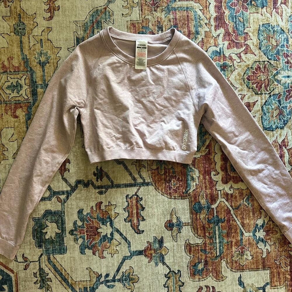 Light pink gymshark long sleeve